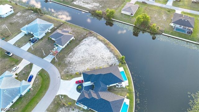 817 SW 8th ST, Cape Coral, FL 33991