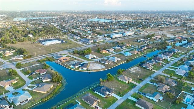 817 SW 8th ST, Cape Coral, FL 33991