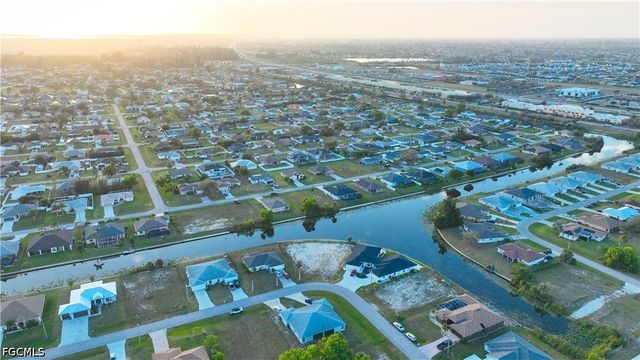 817 SW 8th ST, Cape Coral, FL 33991