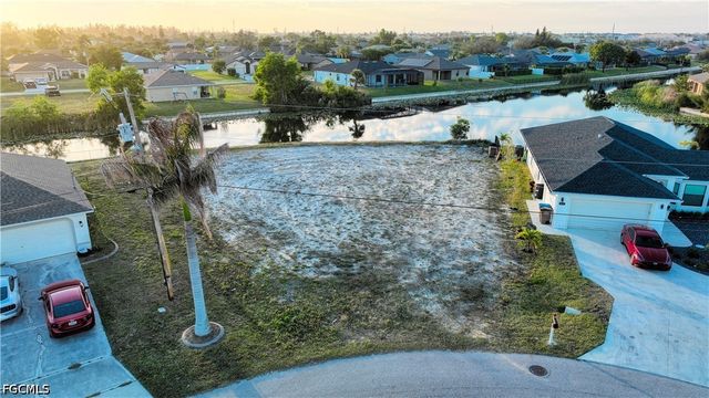 817 SW 8th ST, Cape Coral, FL 33991