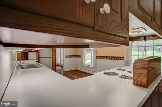 3501 COLONIAL RD, Dover, PA 17315