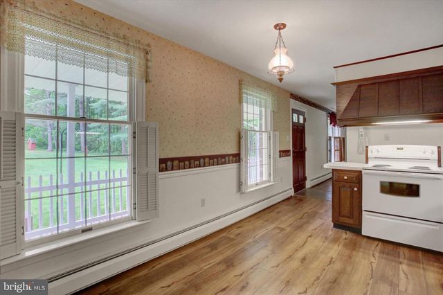 3501 COLONIAL RD, Dover, PA 17315