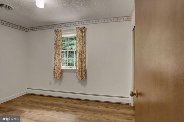 3501 COLONIAL RD, Dover, PA 17315