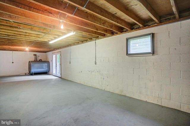 3501 COLONIAL RD, Dover, PA 17315