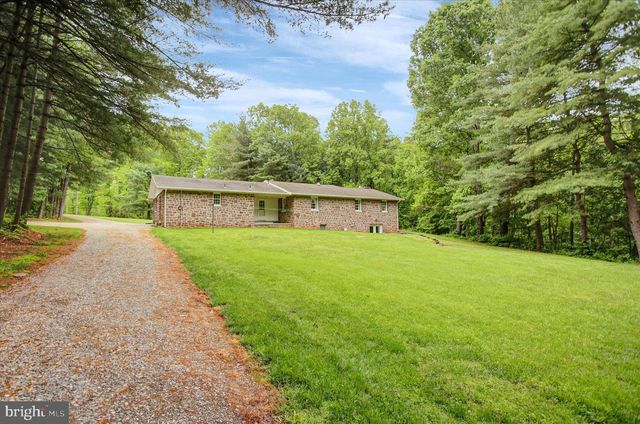 3501 COLONIAL RD, Dover, PA 17315