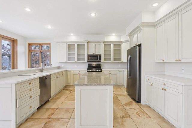 N4371 County Road V, Poynette, WI 53955