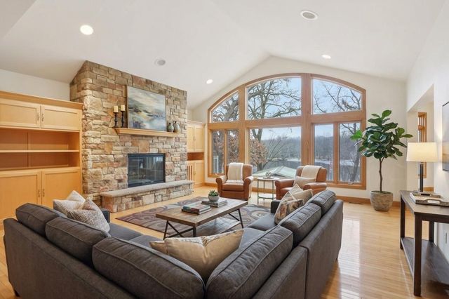 N4371 County Road V, Poynette, WI 53955