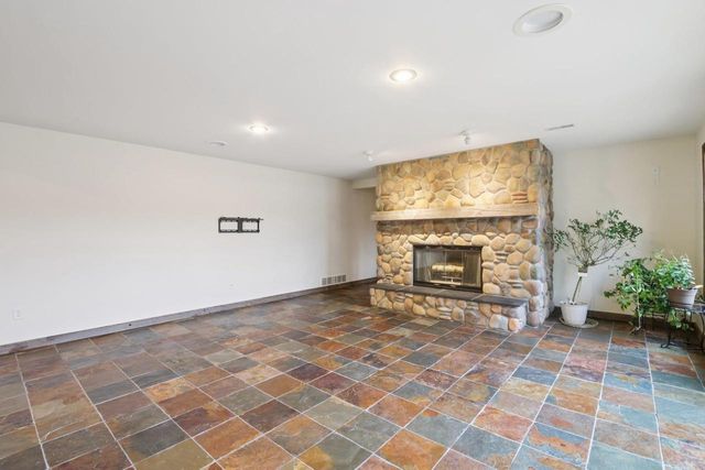 N4371 County Road V, Poynette, WI 53955