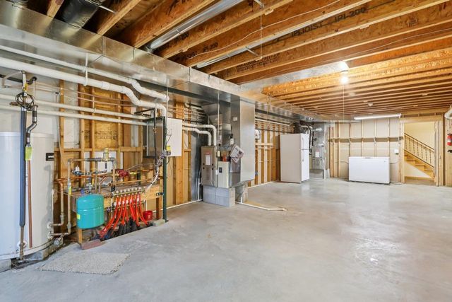 N4371 County Road V, Poynette, WI 53955