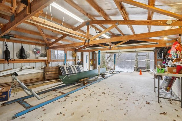 N4371 County Road V, Poynette, WI 53955