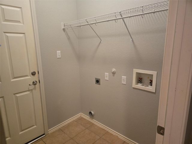 351 Black Cap RUN, Buda, TX 78610