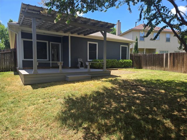 351 Black Cap RUN, Buda, TX 78610