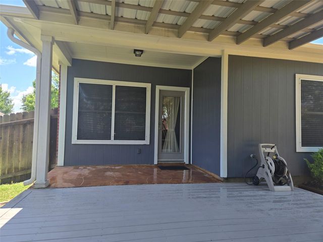 351 Black Cap RUN, Buda, TX 78610
