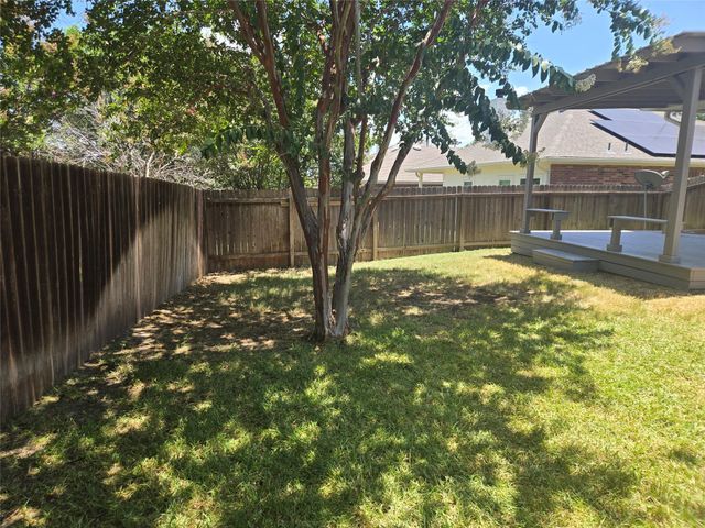 351 Black Cap RUN, Buda, TX 78610