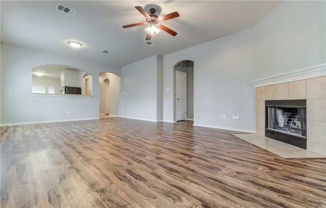 351 Black Cap RUN, Buda, TX 78610