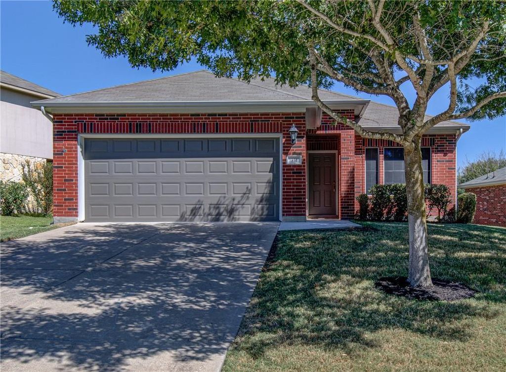 351 Black Cap RUN, Buda, TX 78610