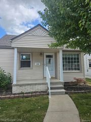 1529 8th Street, Wyandotte, MI 48192
