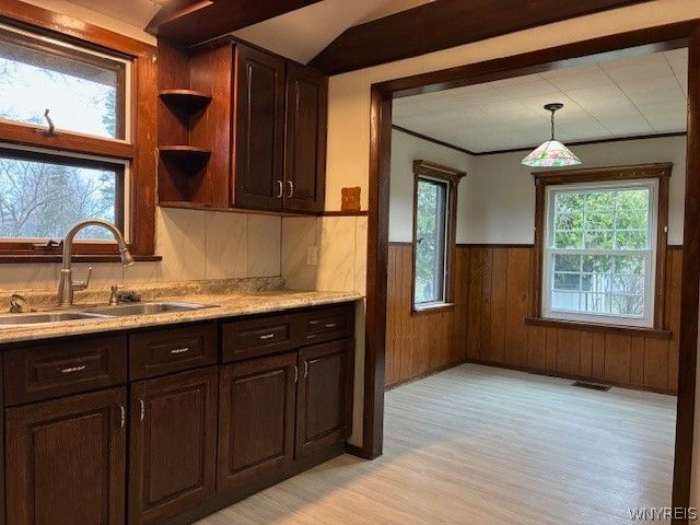 1 Center Street, Evans, NY 14006