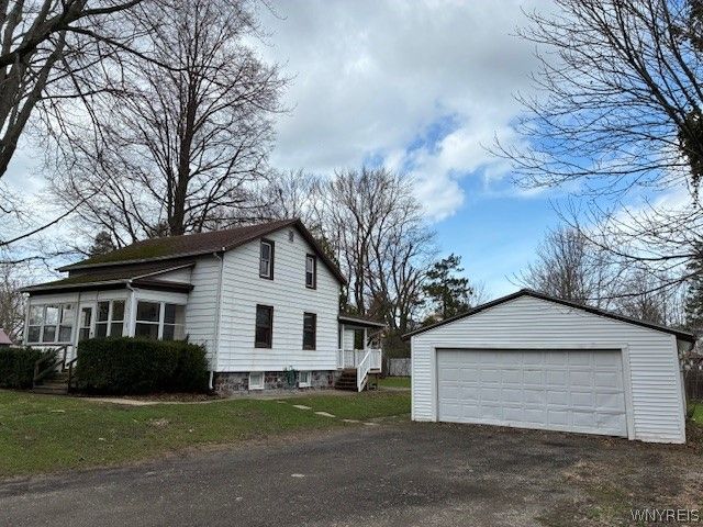 1 Center Street, Evans, NY 14006
