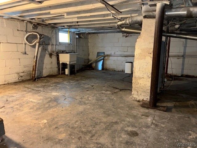 1 Center Street, Evans, NY 14006