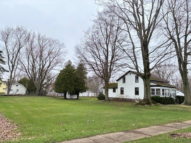 1 Center Street, Evans, NY 14006