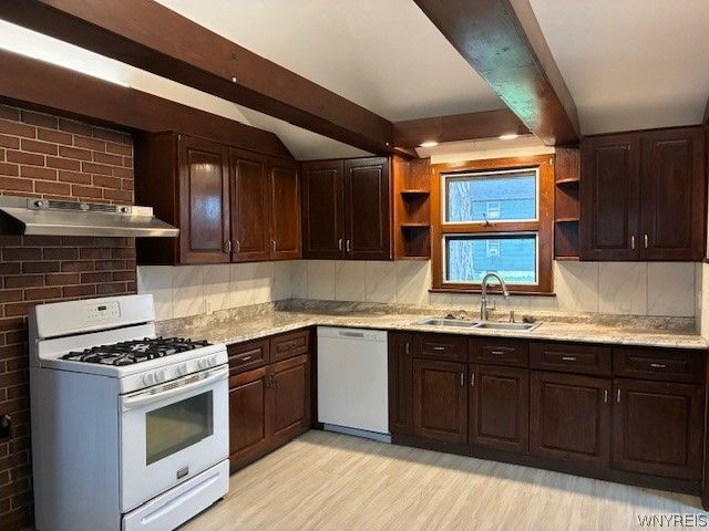 1 Center Street, Evans, NY 14006