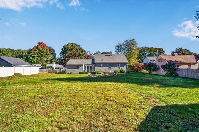 68 Harman Avenue, Seekonk, MA 02771