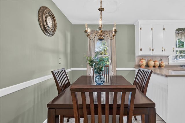 68 Harman Avenue, Seekonk, MA 02771