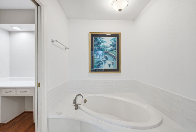 4424 Westridge Avenue, Fort Worth, TX 76116