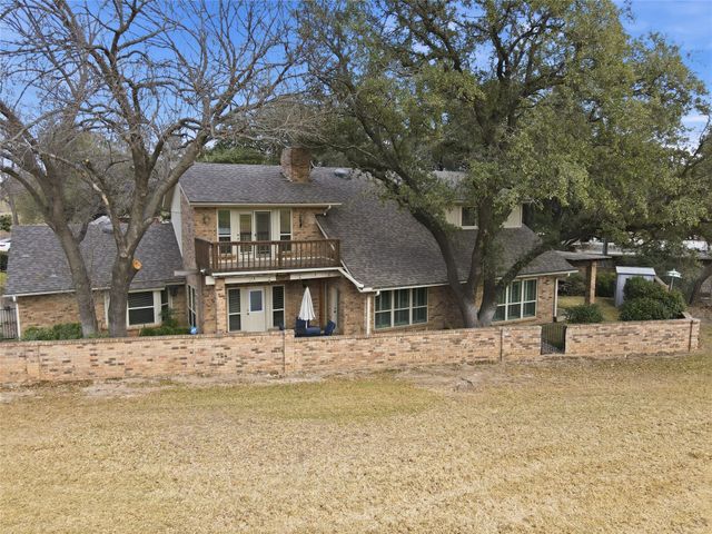 4424 Westridge Avenue, Fort Worth, TX 76116