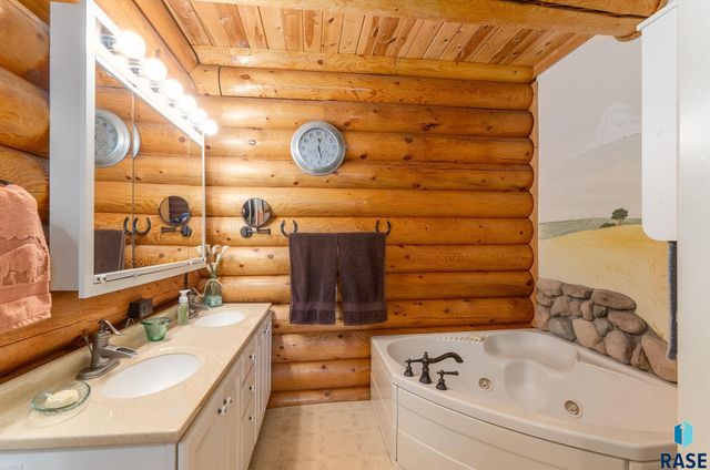 1623 Medary Ave S Avenue S, Brookings, SD 57006