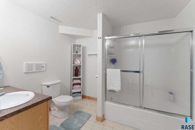 1623 Medary Ave S Avenue S, Brookings, SD 57006