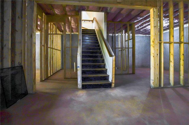 100 Ridge Way, Forsyth, GA 31029