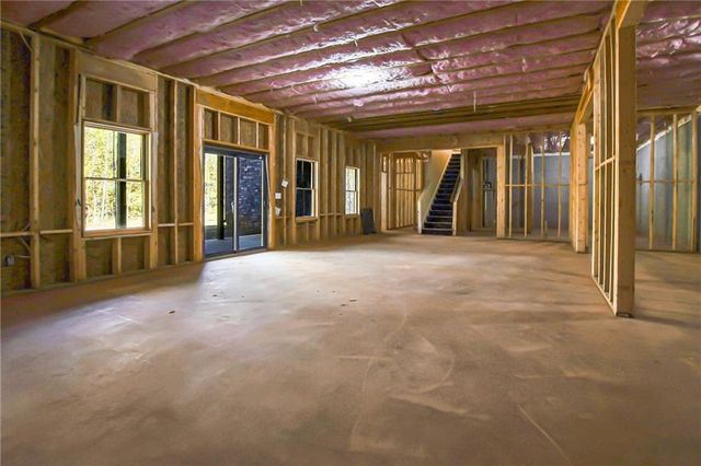 100 Ridge Way, Forsyth, GA 31029