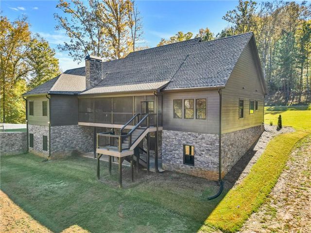100 Ridge Way, Forsyth, GA 31029