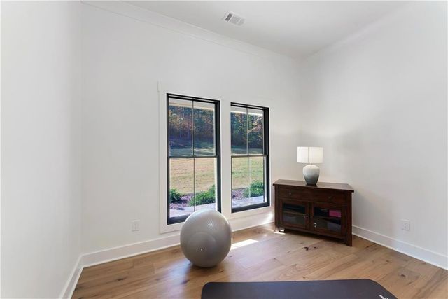 100 Ridge Way, Forsyth, GA 31029