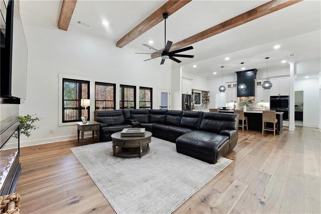 100 Ridge Way, Forsyth, GA 31029