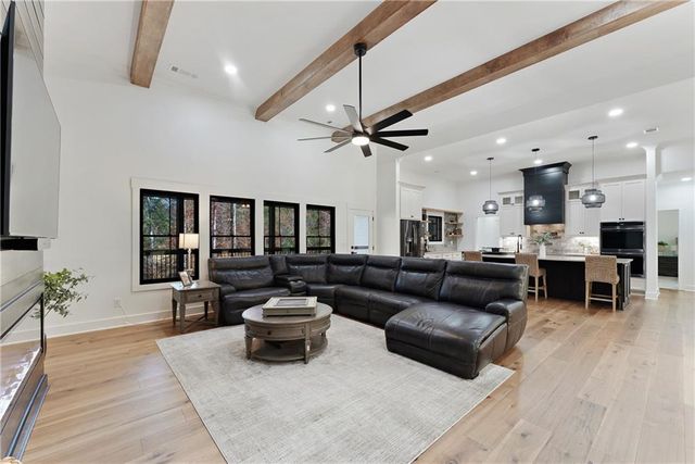 100 Ridge Way, Forsyth, GA 31029