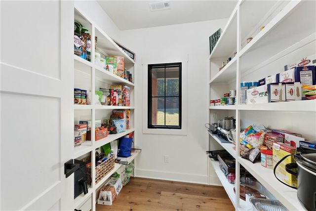 100 Ridge Way, Forsyth, GA 31029