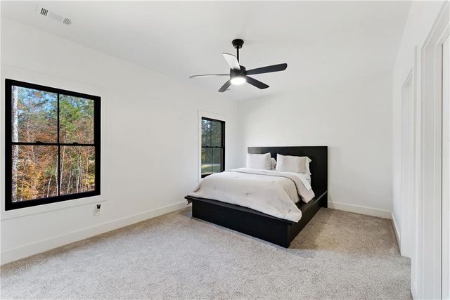 100 Ridge Way, Forsyth, GA 31029