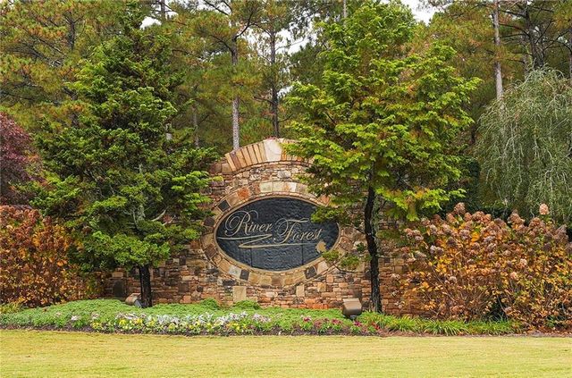 100 Ridge Way, Forsyth, GA 31029