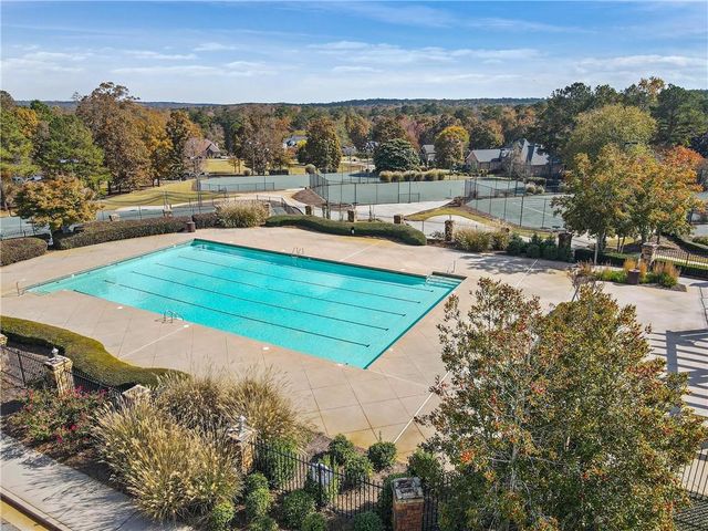 100 Ridge Way, Forsyth, GA 31029