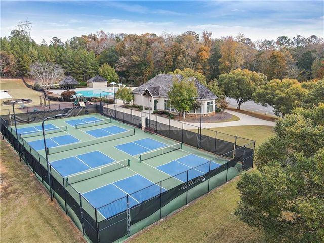 100 Ridge Way, Forsyth, GA 31029