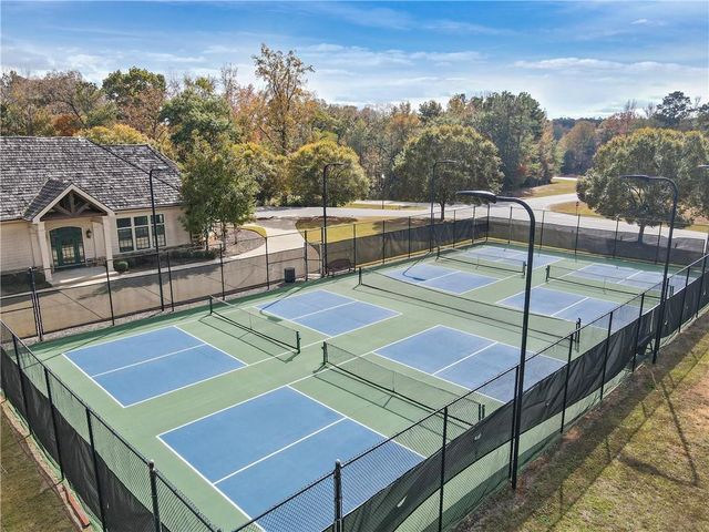 100 Ridge Way, Forsyth, GA 31029