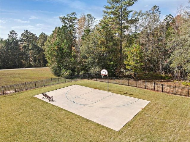 100 Ridge Way, Forsyth, GA 31029