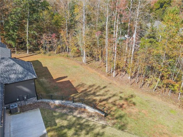 100 Ridge Way, Forsyth, GA 31029