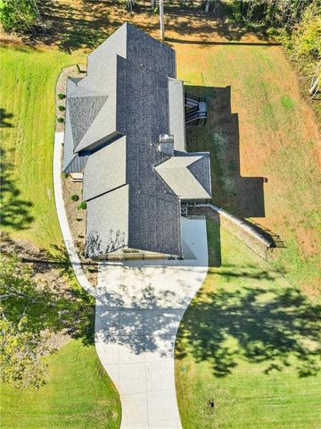 100 Ridge Way, Forsyth, GA 31029