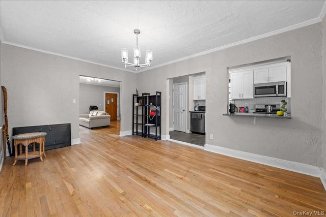 128 Kimball Terrace, Yonkers, NY 10704