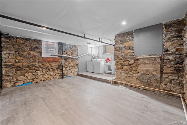 128 Kimball Terrace, Yonkers, NY 10704