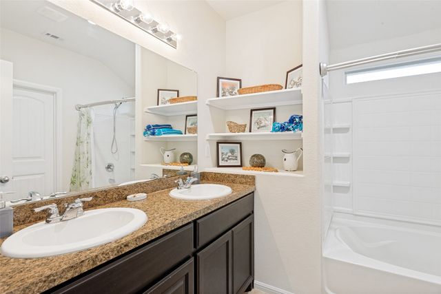 709 Wylie Street, Crowley, TX 76036